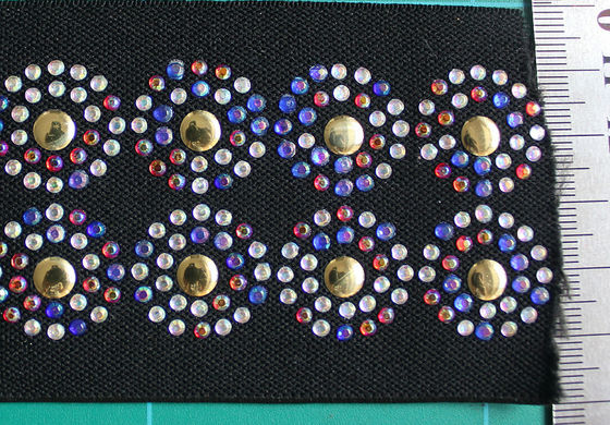 Ζωηρόχρωμο μαύρο ελαστικό Webbing 5cm, όμορφο στρογγυλό σχέδιο Rhinestone